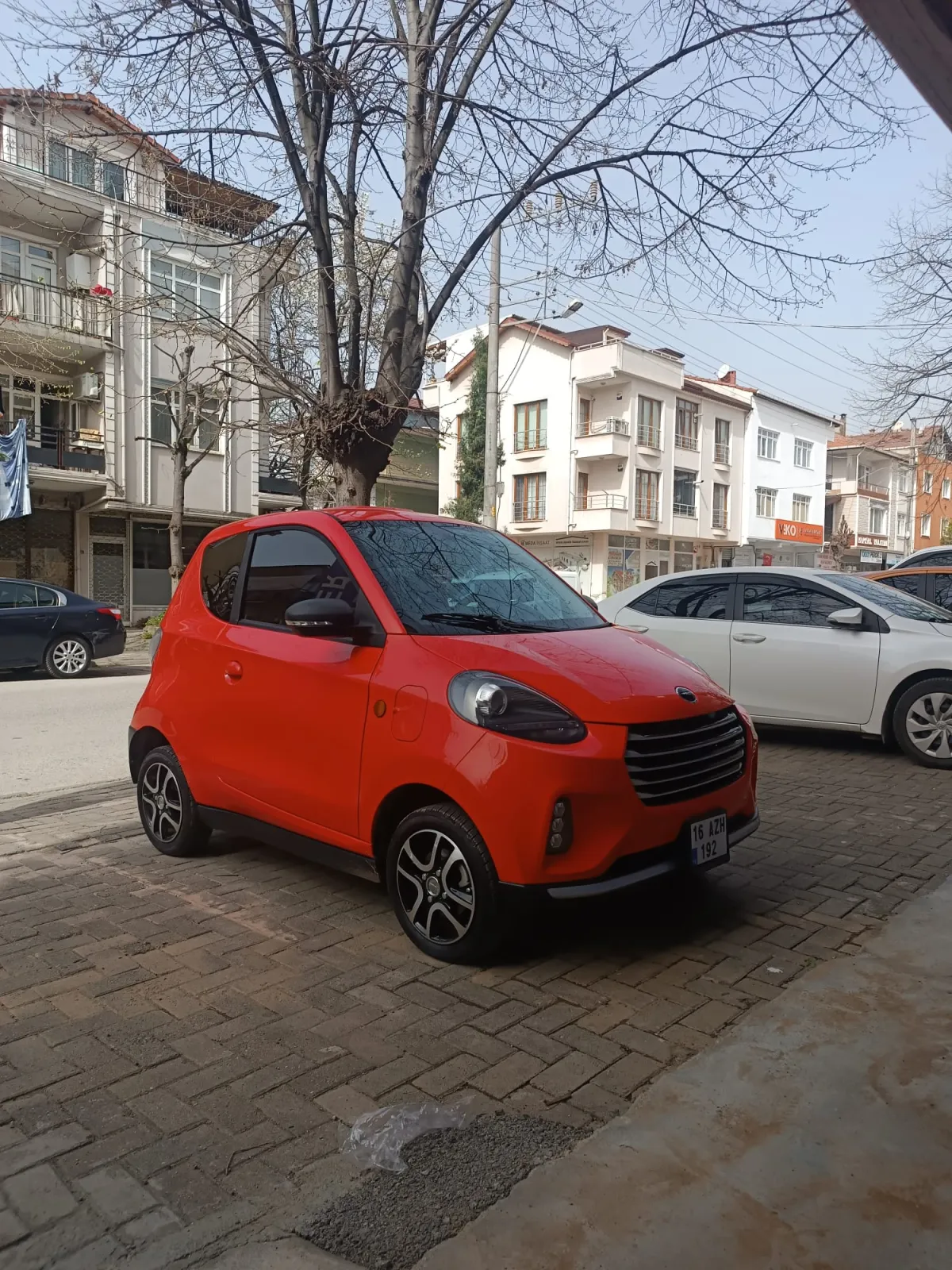 EK OTOPOWER dan KIRMIZI 100KM Menzil Sportif Koltuk RKS D2 Klimalı