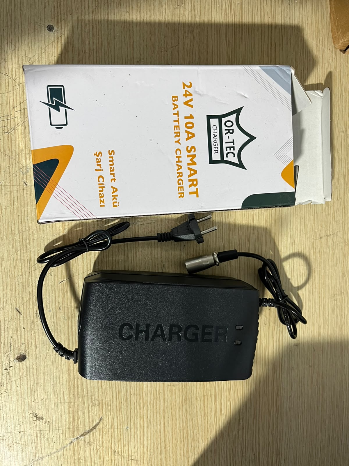 OR-TEC 24V 10A Sarj Aleti /  Sıfır / Kutulu /Plastik / Elektrikli  Bisiklet Uyumlu